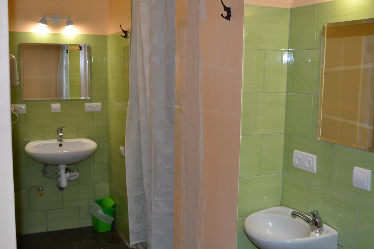 Hostel Ok Hotel Kiev Buitenkant foto