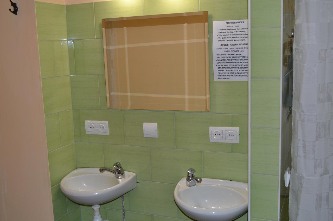 Hostel Ok Hotel Kiev Buitenkant foto